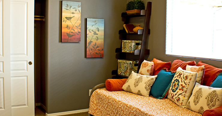 25 DIY Projects for Small Bedrooms